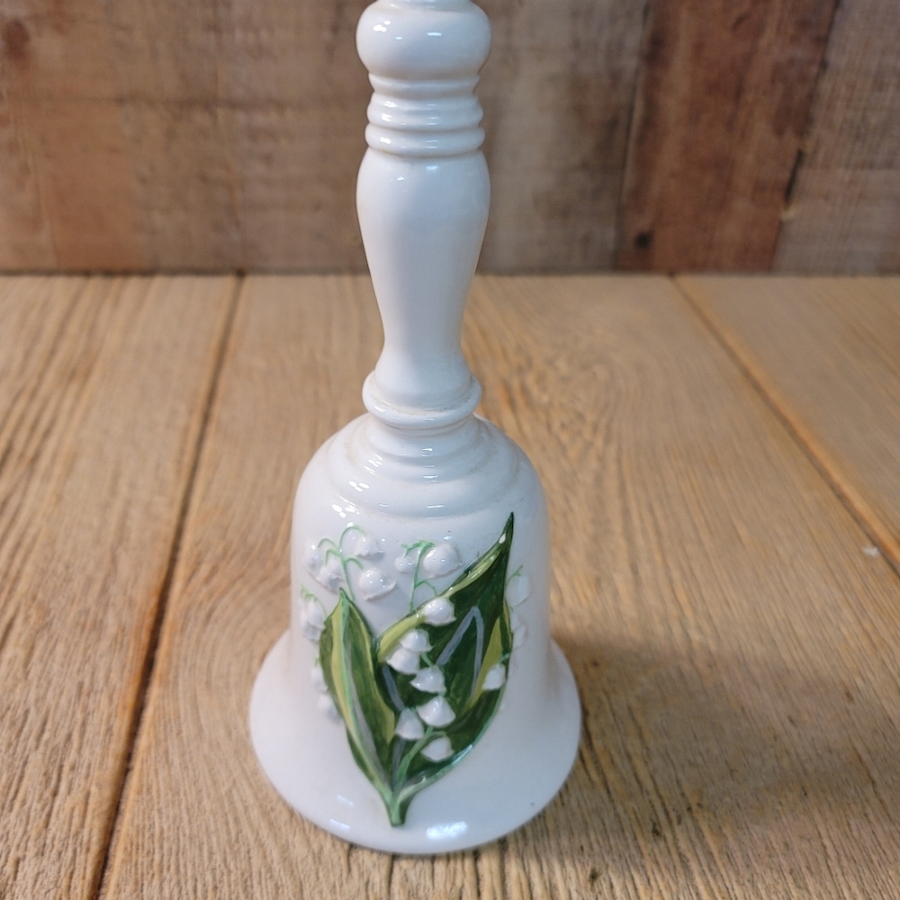 Ceramic Bell with Lilly of the Valley on front. Hand Painted - Picture 1 of 2